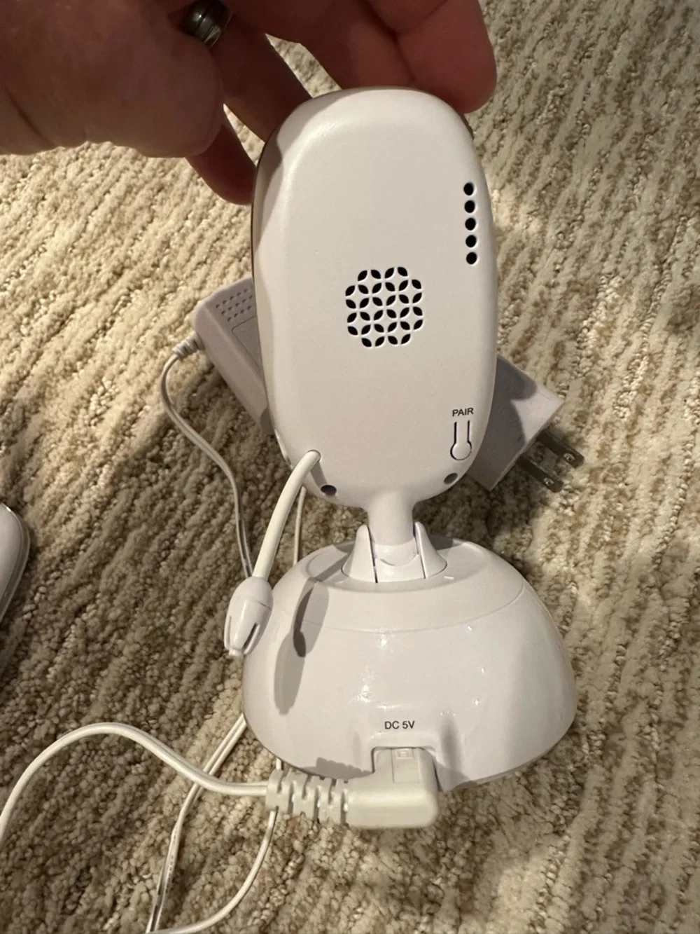 Motorola Bliss54 White Video Baby Monitor with Camera and Stand
